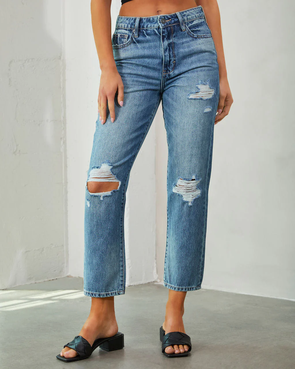 Enya Distressed Cropped Jeans