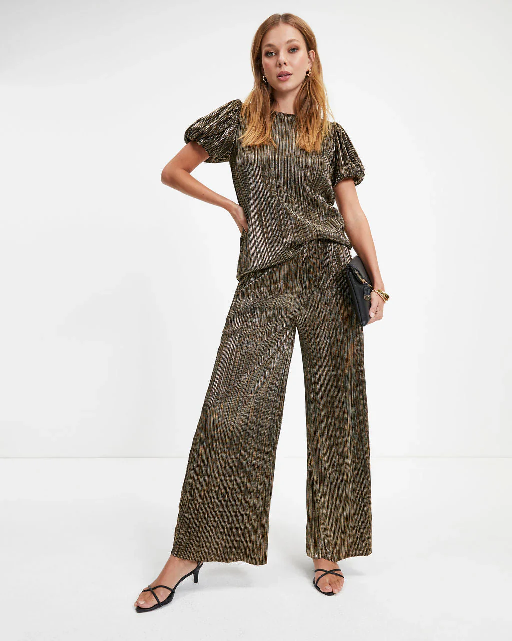 Disco Living Plisse Metallic Puff Sleeve Top